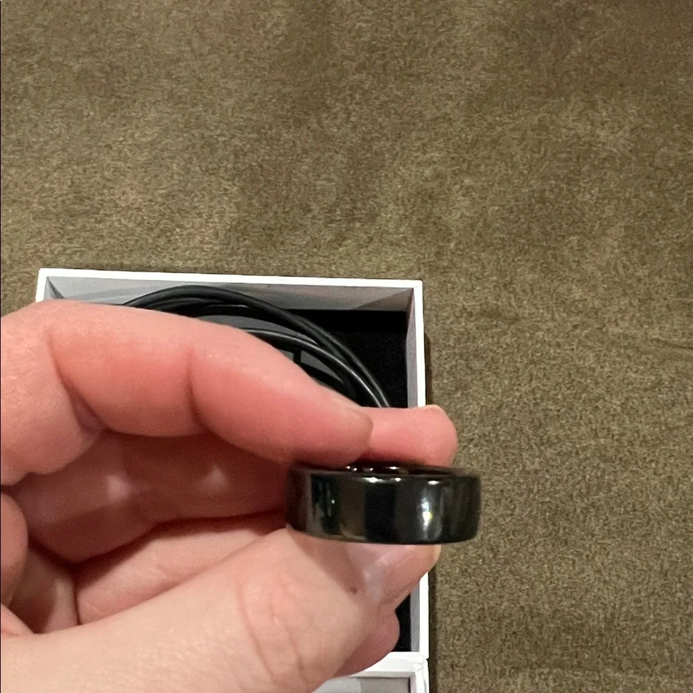 oura ring gen 3, size 8 Black